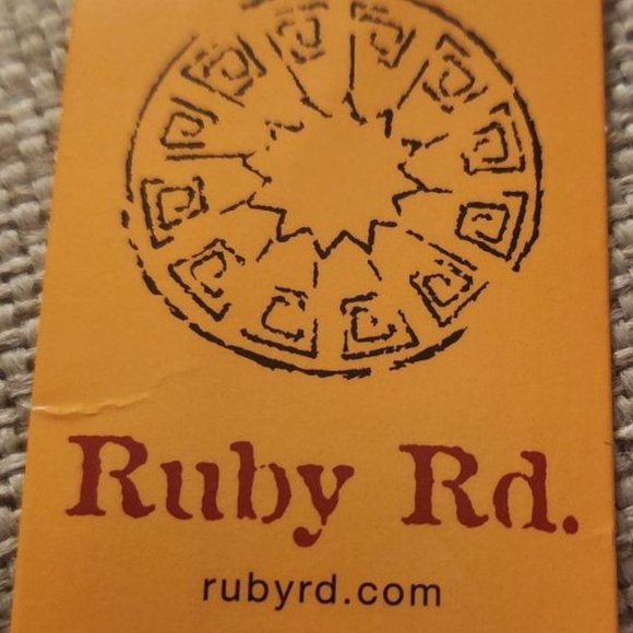 Ruby Rd. - Easy Chic GK Blouse - Small - Picture 3 of 5